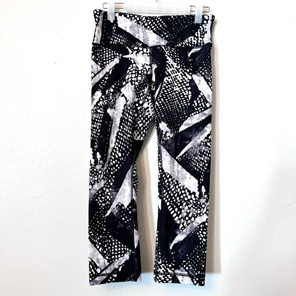 Lululemon Athletica Women's Leggings Yoga Activewear Pants Abstract Size 6